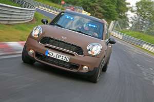 Mini-Cooper-S-All4-Countryman-2