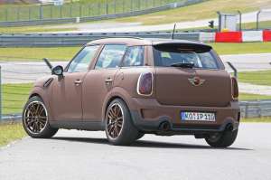 Mini-Cooper-S-All4-Countryman-7