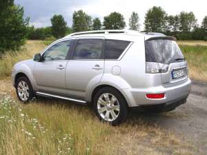 Mitsubishi-Outlander-3