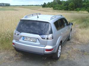 Mitsubishi-Outlander-4