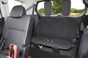 Mitsubishi-Outlander-8