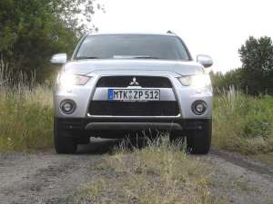Mitsubishi-Outlander