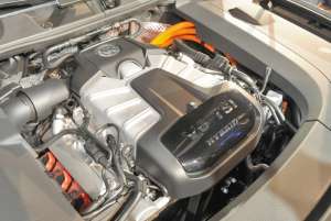 VW-Touareg-Hybrid-1