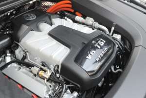 VW-Touareg-Hybrid-1
