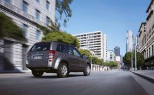 Suzuki-Grand-Vitara-