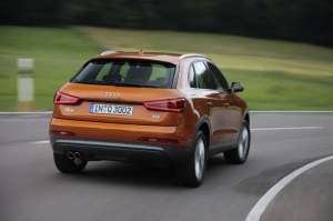 AUDI-Q3-2
