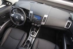 Mitsubishi Outlander Innenraum