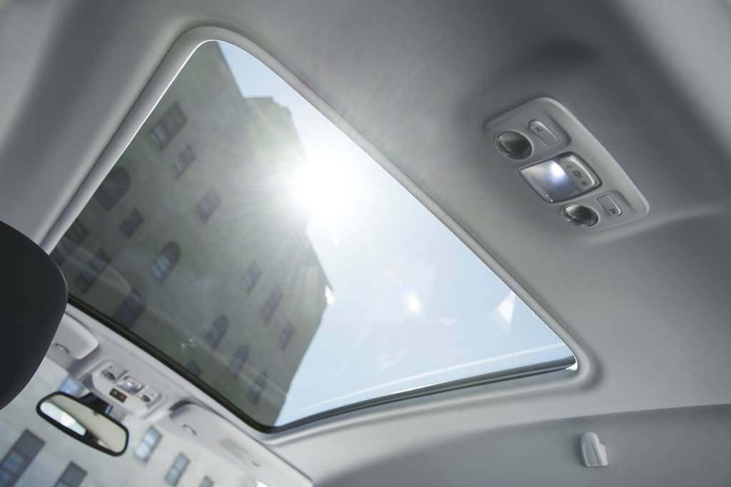 Dachfenster des Peugeot 2008