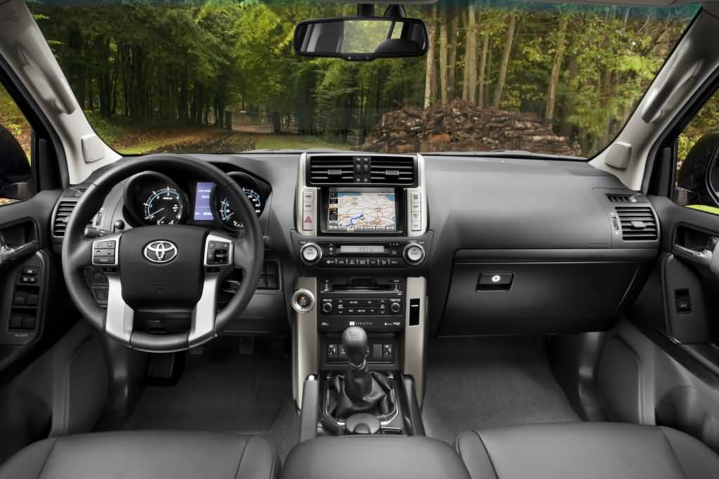 Innenraum des Toyota Land Cruiser