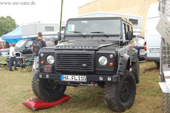 Land-Rover-Defender-2.JPG