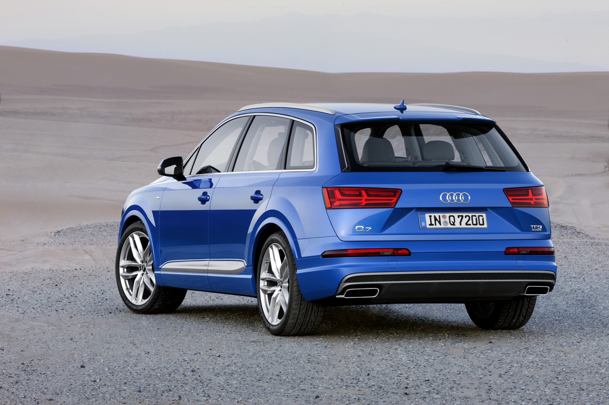 Audi q7 2015 года