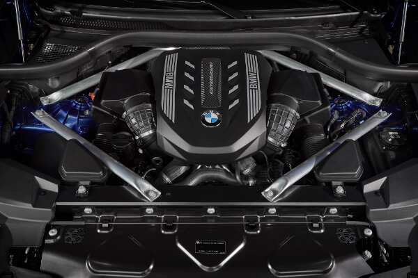 BMW X6 m50i Motor