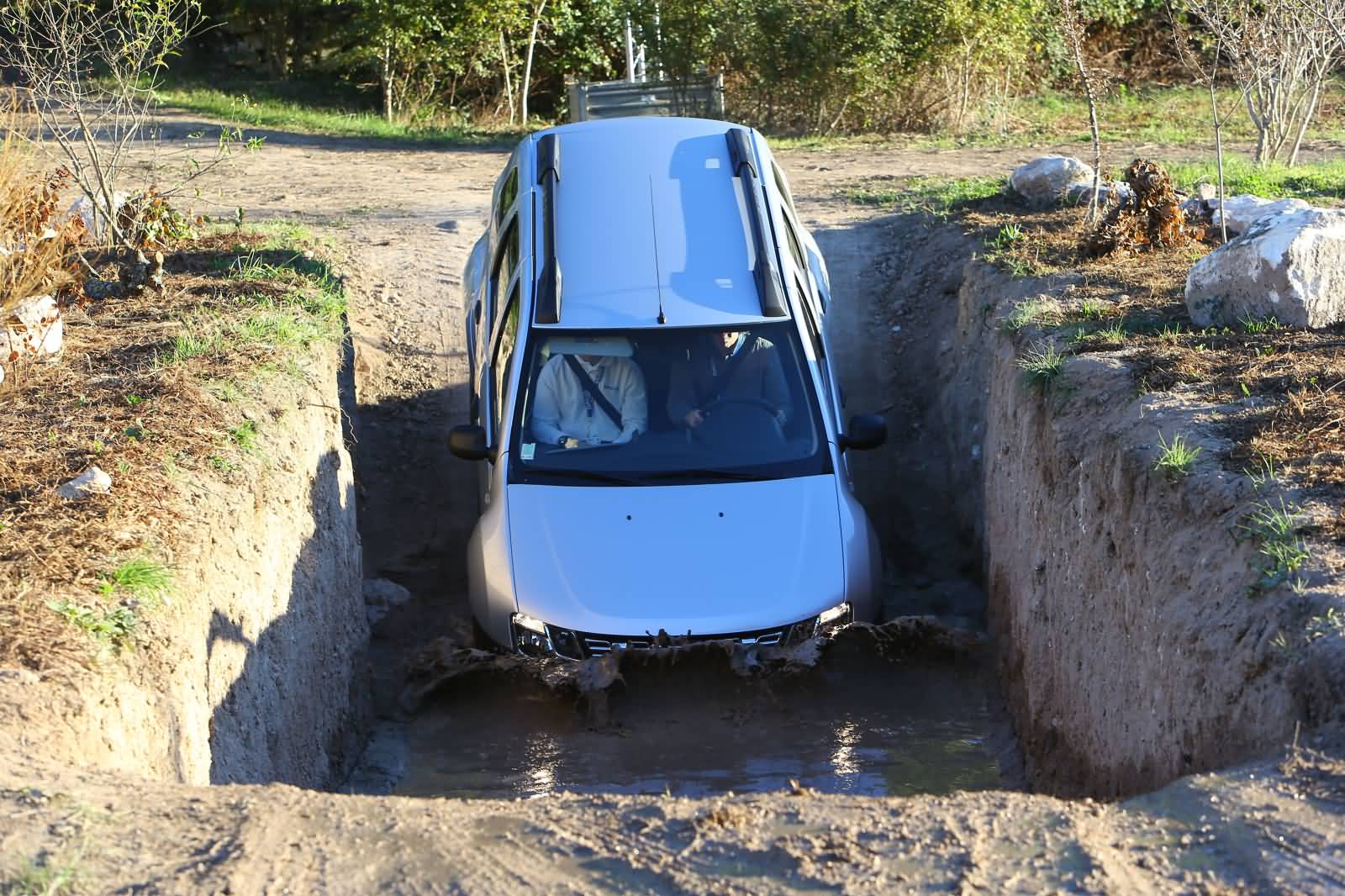 Dacia Duster 2014 im Gelände