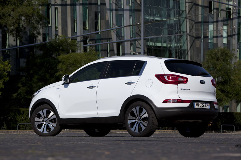 Kia sportage 15 года