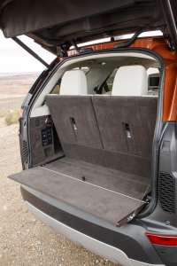 Land-Rover-Discovery-2017-Interieur-Kofferraum-letzte-Sitzreihe