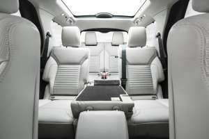 Land-Rover-Discovery-2017-Interieur-sieben-Sitze