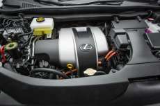 2016-Lexus-RX-450h-motorraum