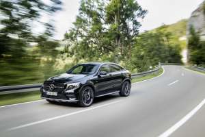 Mercedes-AMG-GLC-Coupe-in-der-Kurve