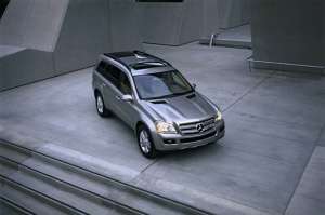 Mercedes-Benz-GL-Klasse-4M-
