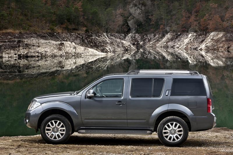 Nissan pathfinder 6