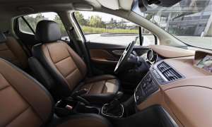 SUV-Opel-Mokka-Modell-2012-Innenraum-Fahrerseite