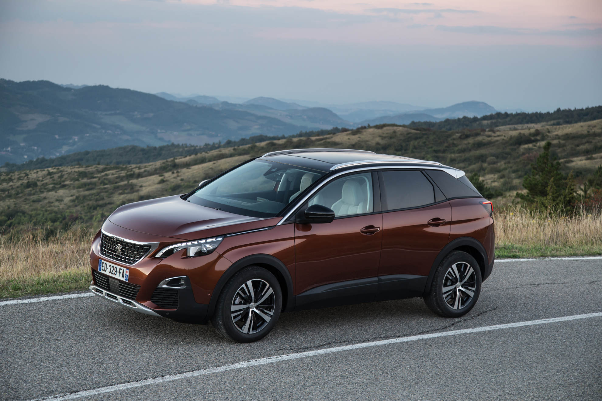 Peugeot модель 3008