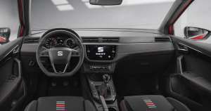 SEAT-Arona-SUV-Modell-2017-Interieur-Cockpit