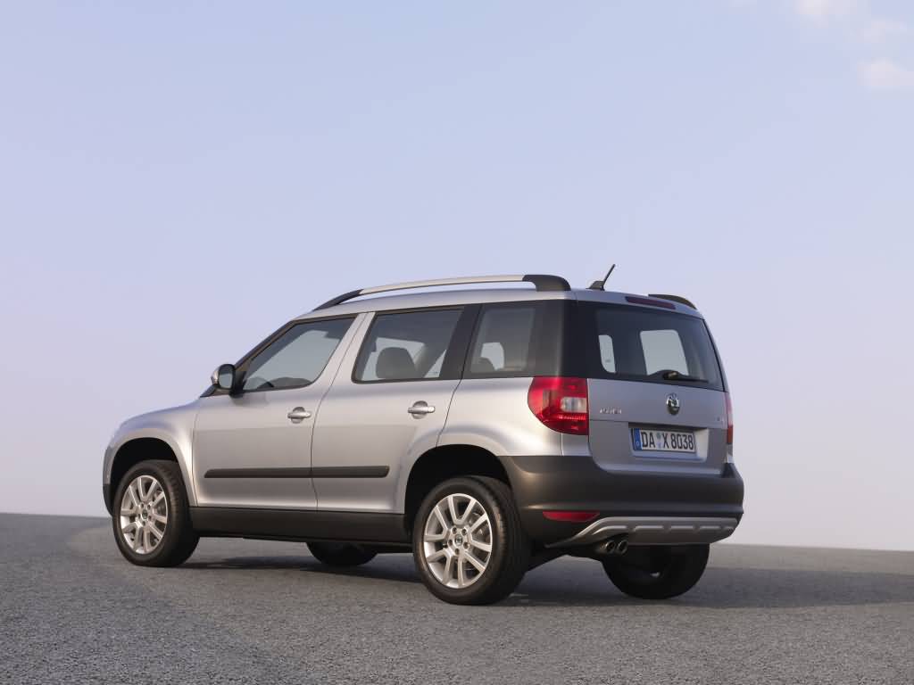 Skoda yeti объем багажника