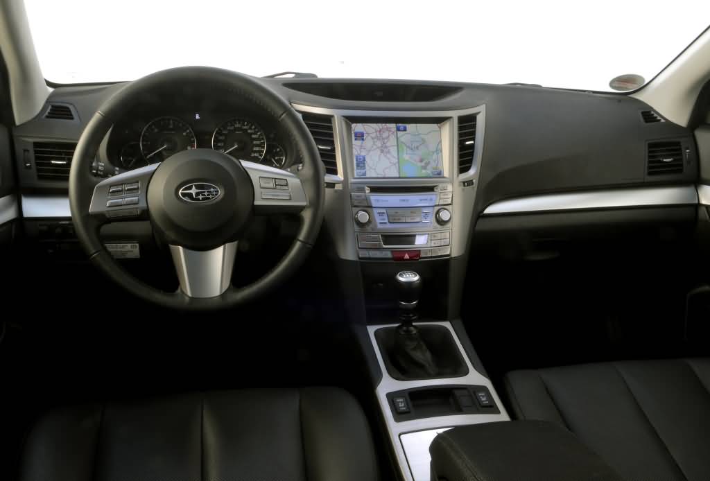 Innenraum des Subaru Outback 2009