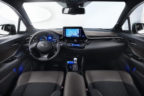 Toyota C HR 2016 Innenraum 