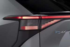 Toyota-bZ4X-Limited-Heavy-Metal-Aussen-Details-2