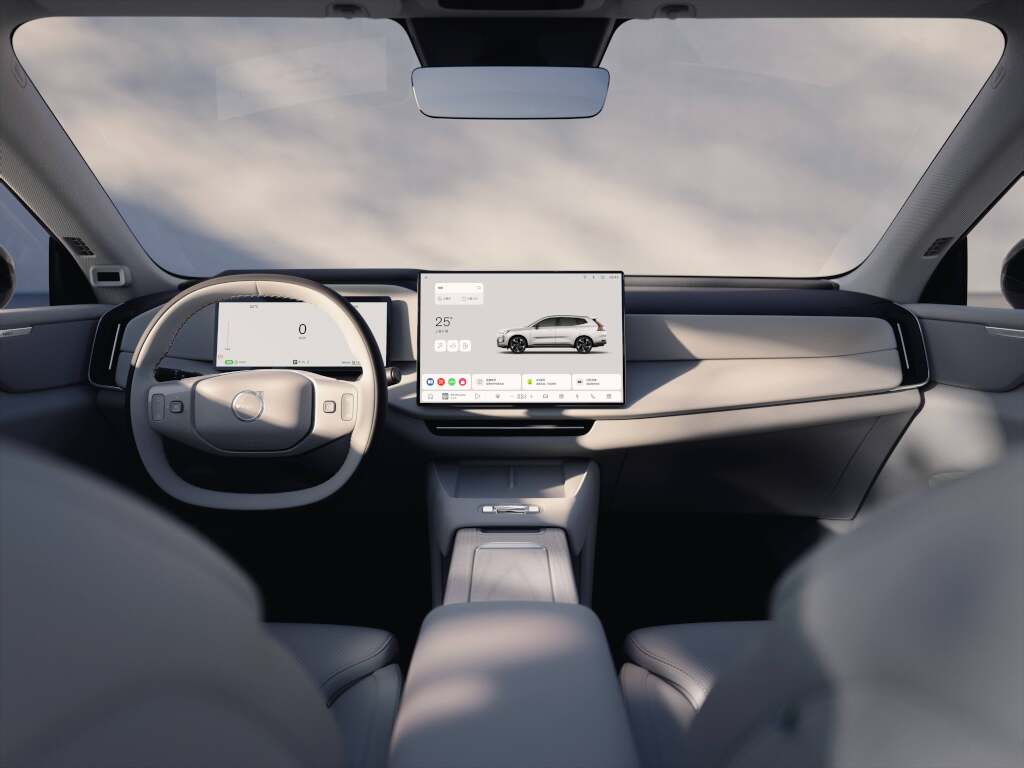 Volvo XC70 plug in Hybrid Interieur Cockpit 2 m