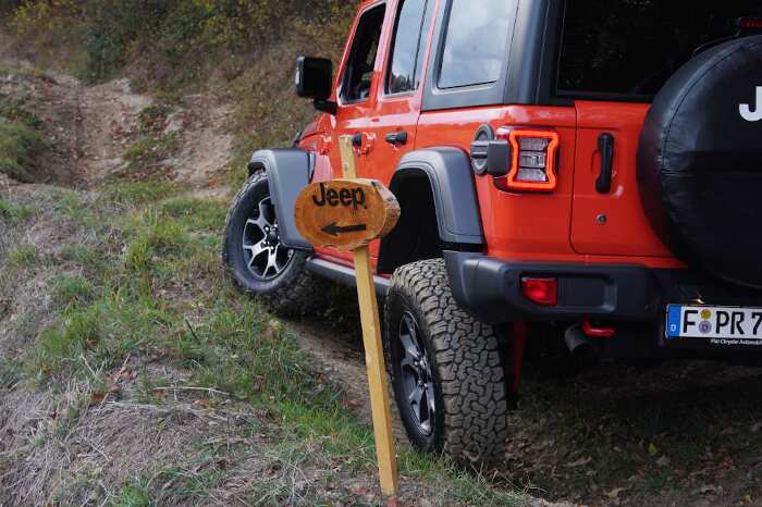 Jeep Wrangler Rubicon Achsverschränkung