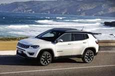 Jeep-Compass-Limited-Frontperspektive-