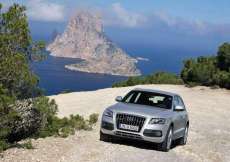 Audi-Q5-Mj-2009-Frontperspektive-silver-1