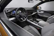 Audi-Q8-SUV-Modell-2018-Interieur-Cockpit-4
