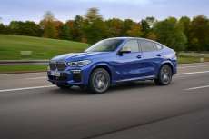 BMW-X6-m50i-Seitenperspektive-