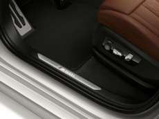 BMW-X7-Innenraum-Schriftzug