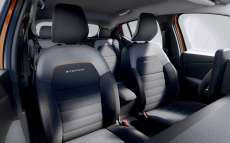 Dacia-Sandero-Stepway-Interieur-2-b Dacia-Sandero-Stepway-Interieur-2-b