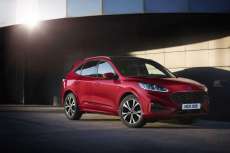 ford-kuga-frontperspektive-standbild-2 ford-kuga-frontperspektive-standbild-2