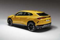 Lamborghini-Urus-Exterieur-Standbild-Heckperspektive Lamborghini-Urus-Exterieur-Standbild-Heckperspektive