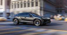 Lamborghini-Urus-Exterieur-in-Action-Seitenansicht Lamborghini-Urus-Exterieur-in-Action-Seitenansicht