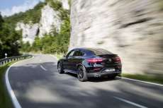 Mercedes-AMG-GLC-Coupe-Heck-in-Fahrt