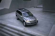 Mercedes-Benz-GL-Klasse-4M-