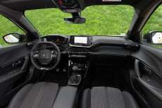 peugeot-2008-interieur-cockpit peugeot-2008-interieur-cockpit