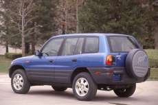 Toyota-Rav4-5-Tuerer-1996-3
